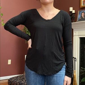 American Eagle essential long sleeve T-shirt